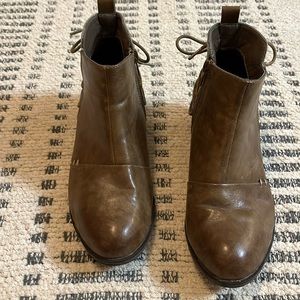 Women’s Pierre Dumas booties